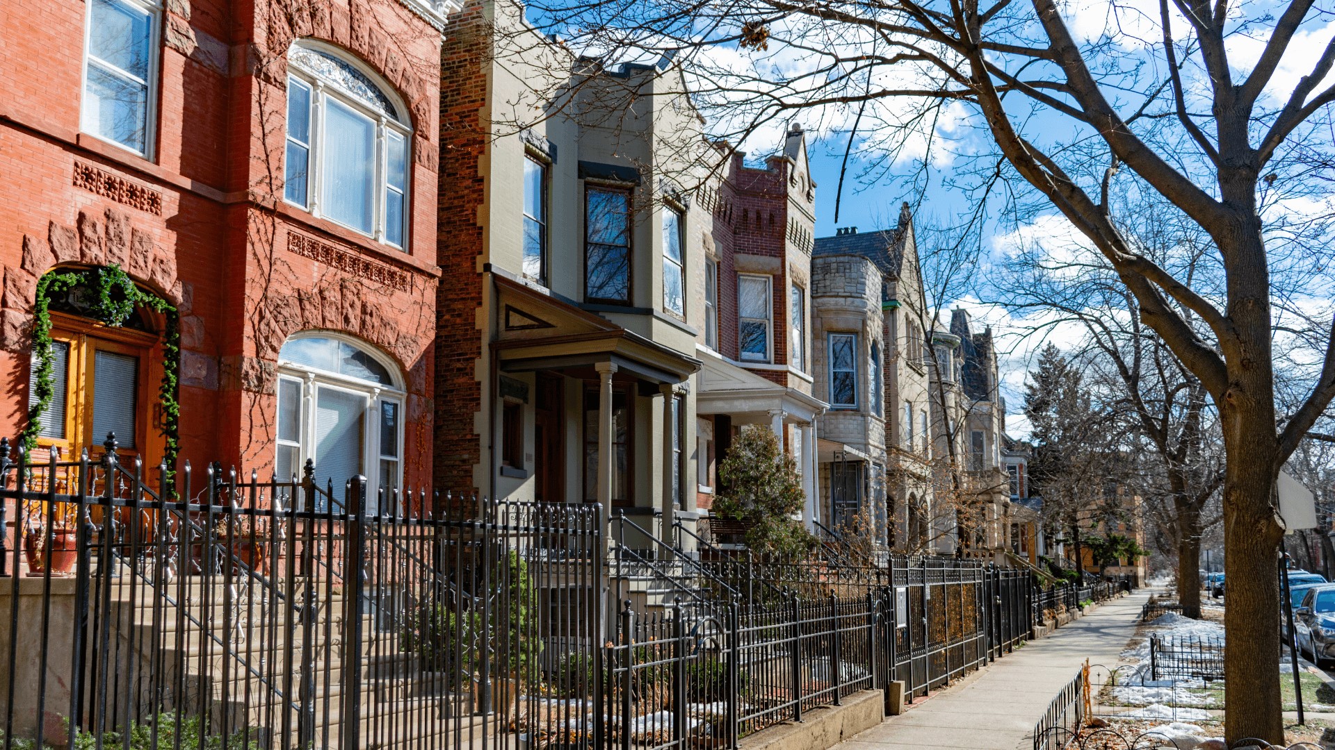 a row of row houses on a sunny day in wicker park, chicago